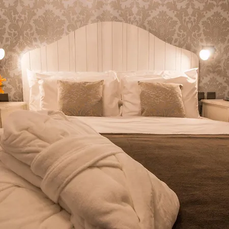 De Rohan Bed & Breakfast 4*