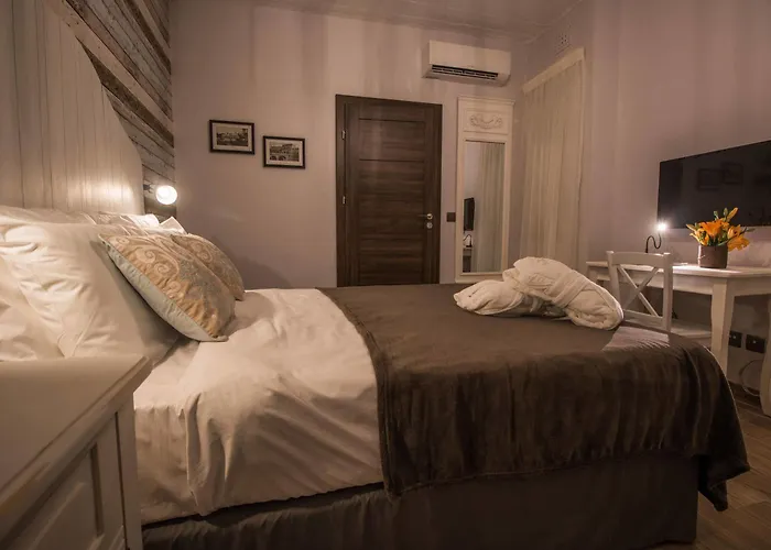 Bb De Rohan 4* Siggiewi